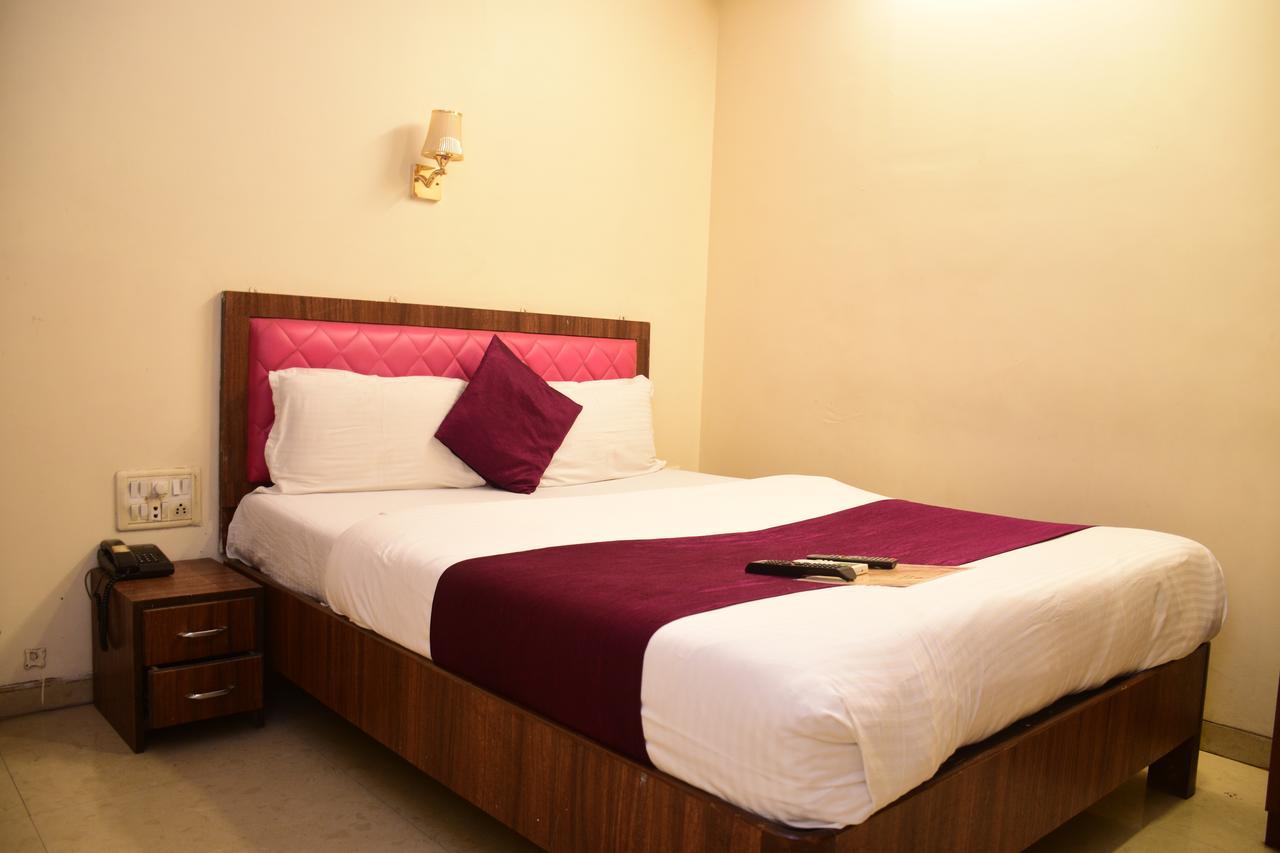 Hotel K.C Residency Mumbai Exterior foto